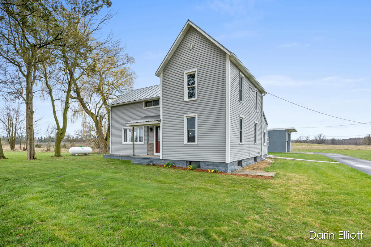 1777 Marquette Road Ionia, MI 48846 - Photo 8 of 49 IMG_1002