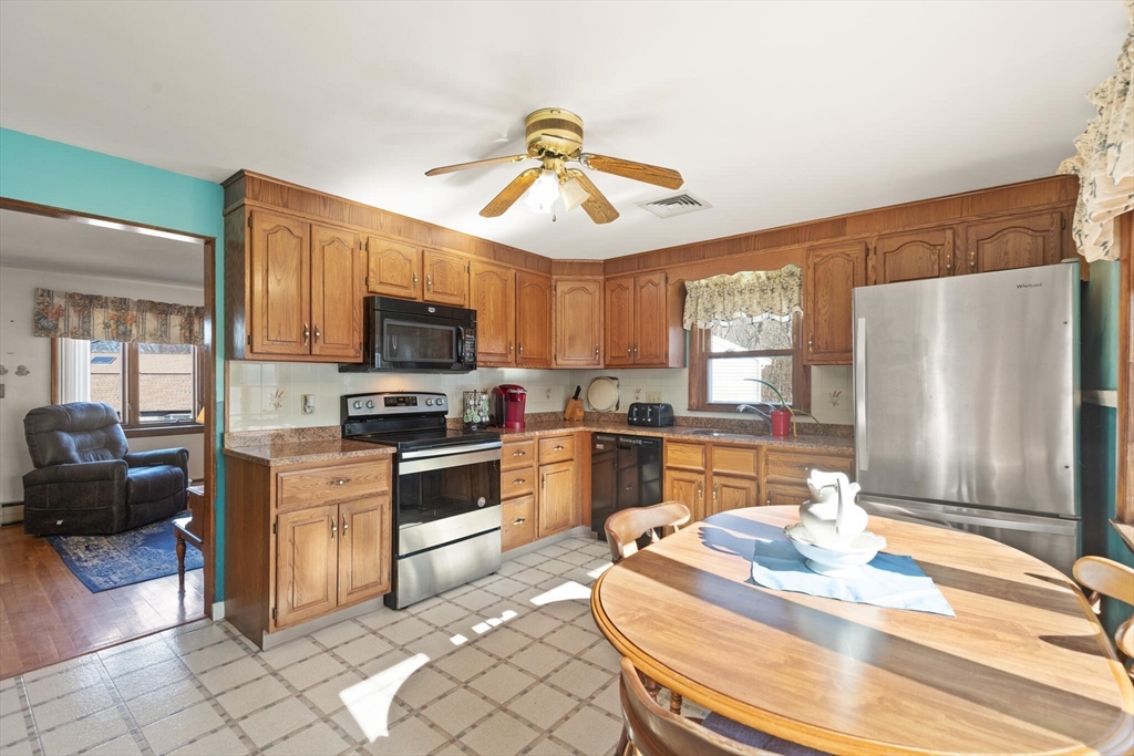 119 Bulfinch Road Lynn, MA 01902 - Photo 7 of 34 Gallery Image 7