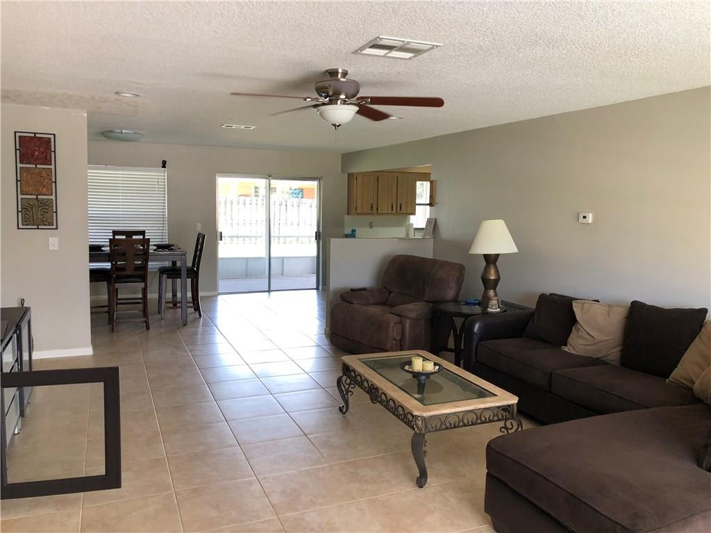9164 Southwest 18th Road Boca Raton, FL 33428 - Photo 3 of 9 Photo 3