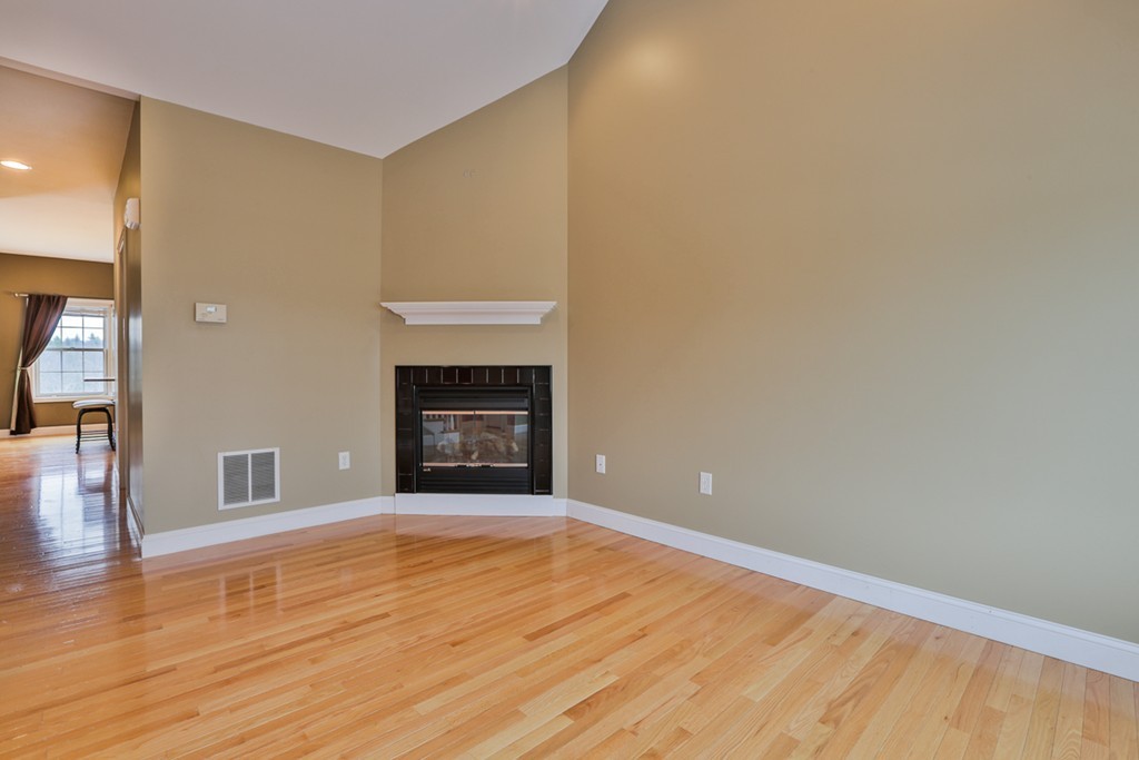 72 Mountain Village Road, Unit 72 Windham, NH 03087 - Photo 6 of 25