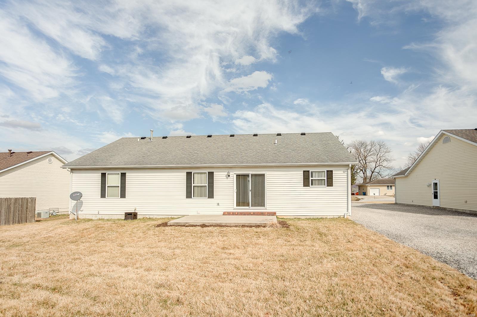 1831 Marine Road St. Jacob, IL 62281 - Photo 6 of 40
