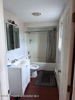 1502 Prospect Avenue Scranton, PA 18505 - Photo 3 of 25 2nd Fl Bathroom