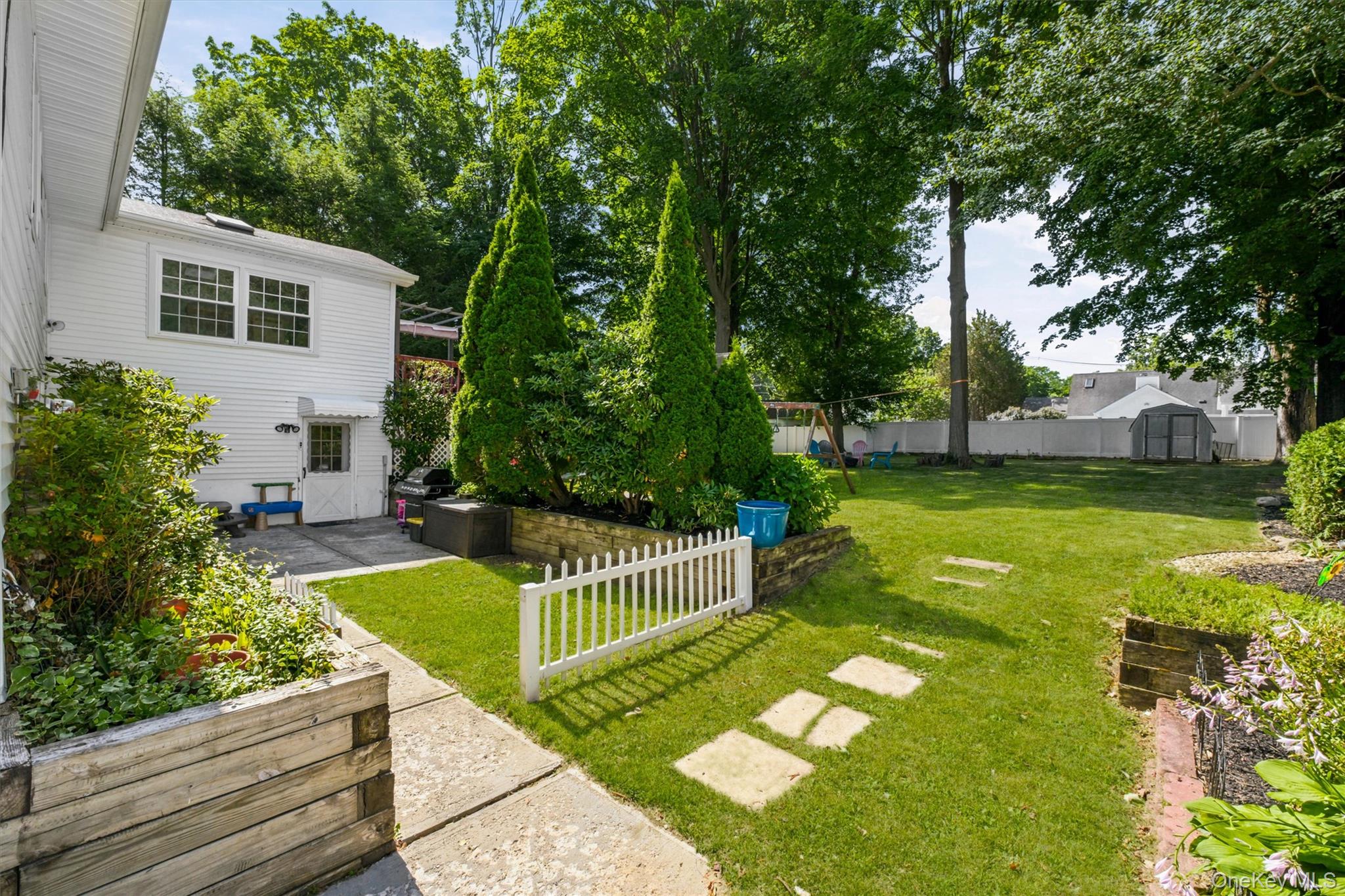 121 Village Common Fishkill, NY 12524 - Photo 35 of 43