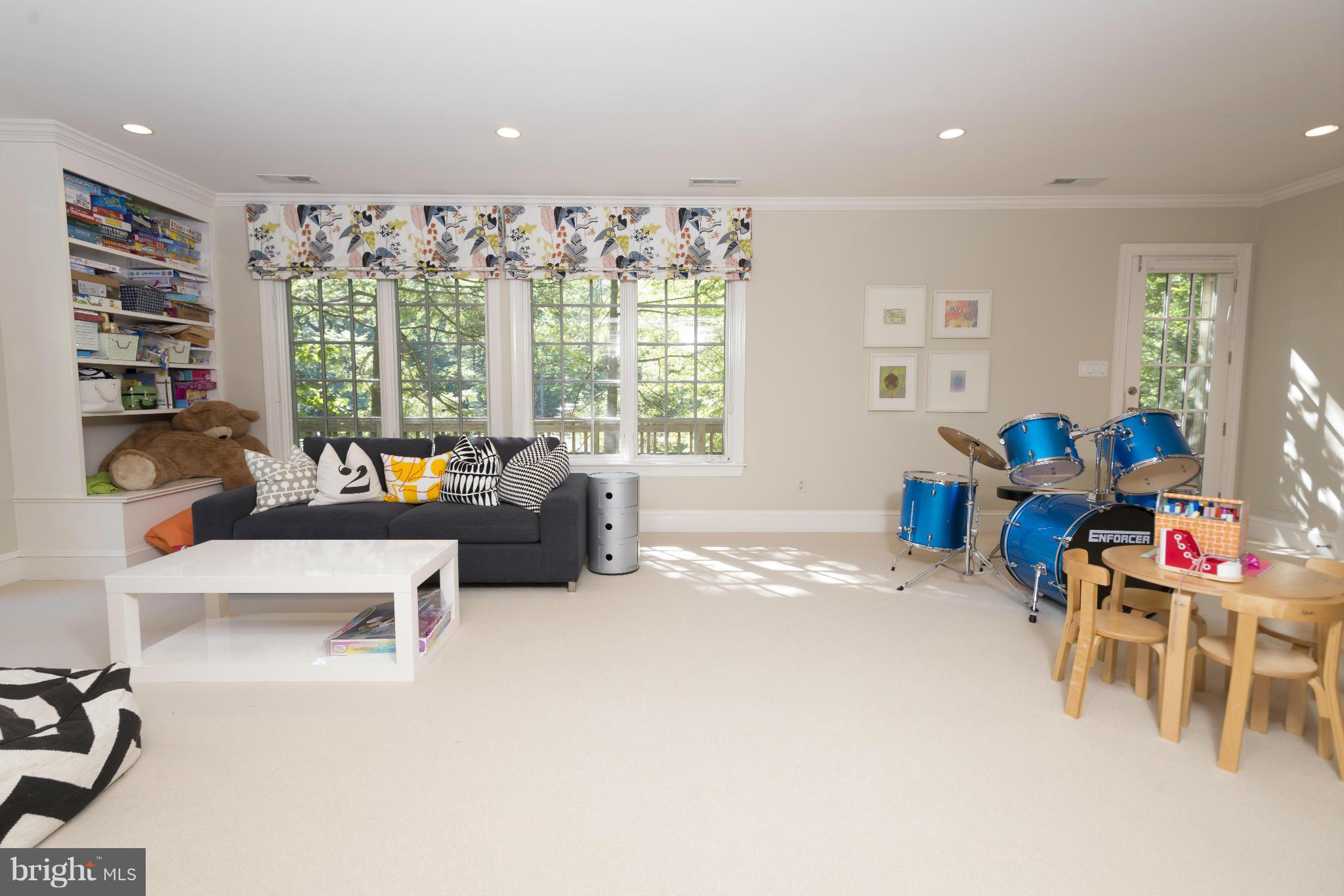 22 Buchanan Road Baltimore, MD 21212 - Photo 24 of 30 Lower Level Rec Room
