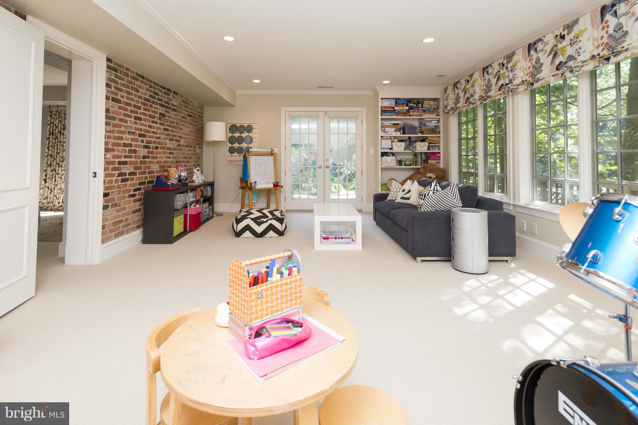 22 Buchanan Road Baltimore, MD 21212 - Photo 25 of 30 Lower Level Rec Room