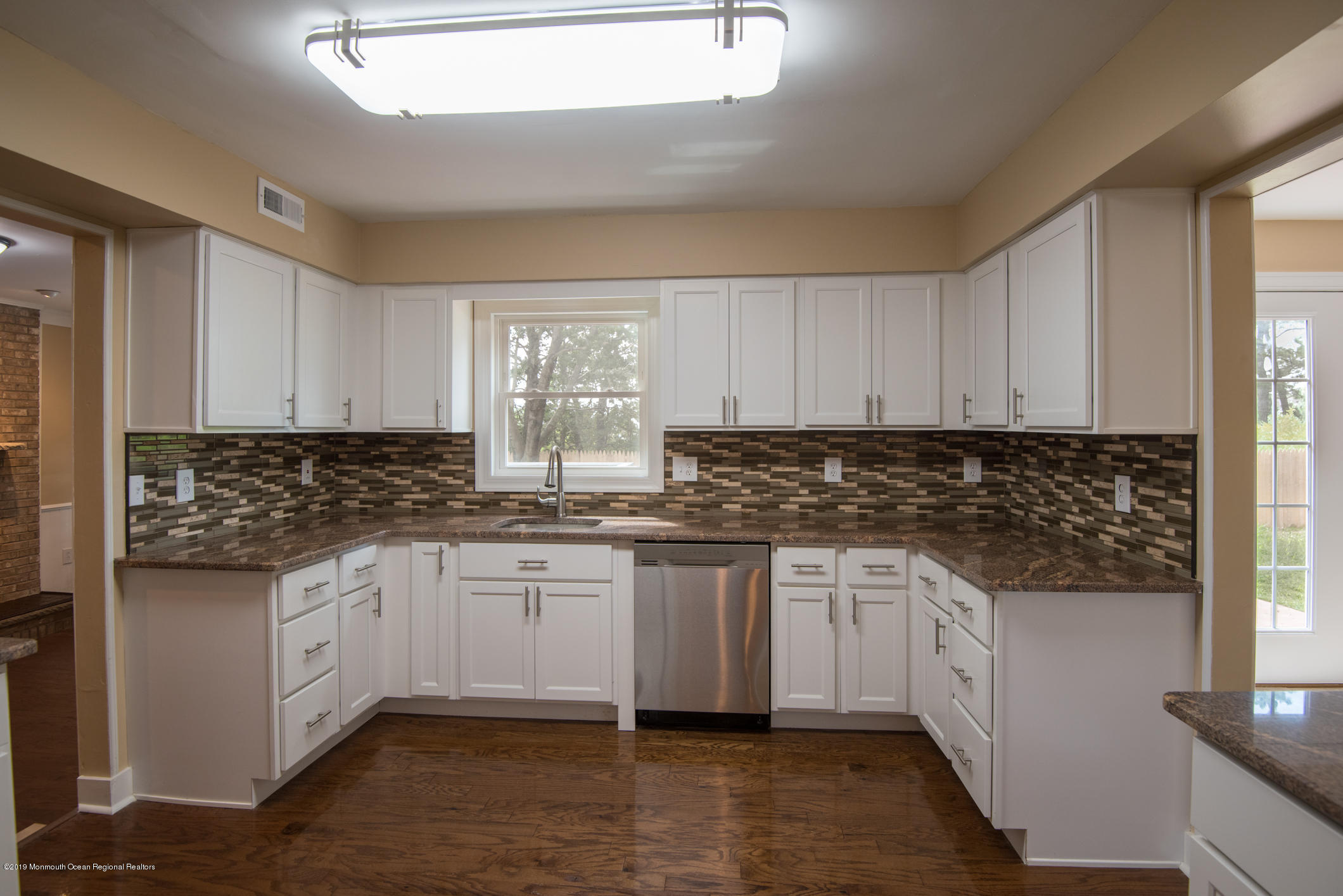 16 Albatross Drive Howell, NJ 07731 - Photo 2 of 30 Kitchen