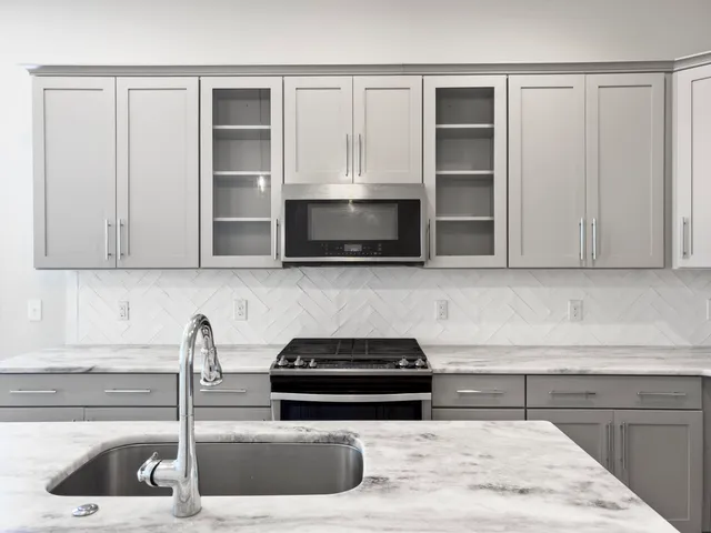 $699,000 | 118 Howard Mary Drive, Unit 118B, Charleston, SC 29412