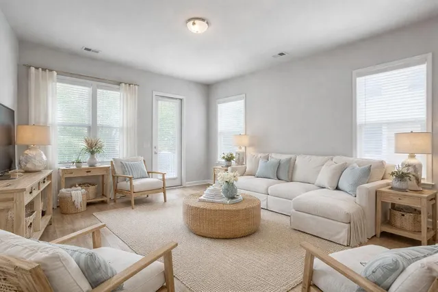 $699,000 | 118 Howard Mary Drive, Unit 118B, Charleston, SC 29412