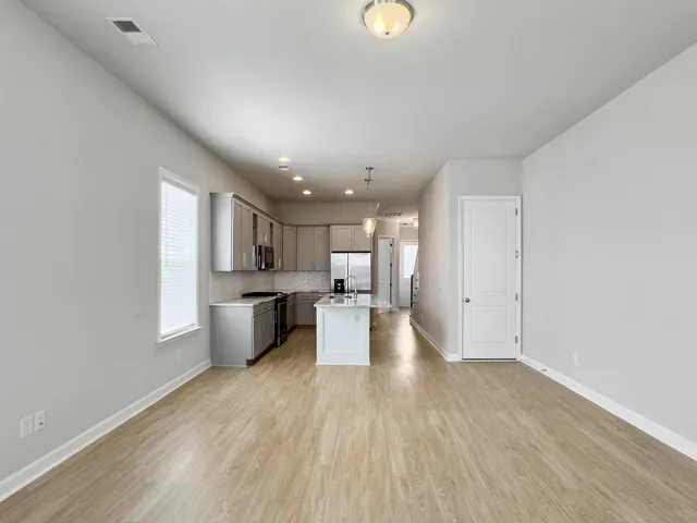 $699,000 | 118 Howard Mary Drive, Unit 118B, Charleston, SC 29412