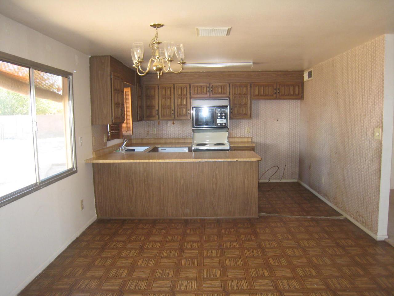 3314 East Nisbet Road Phoenix, AZ 85032 - Photo 8 of 25 Kitchen