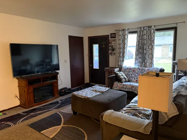 $395,000 | 417-419 Simonson Street, Cambridge, WI 53523