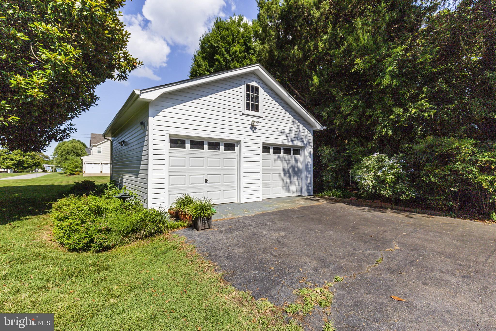 14236 Solomons Island Road South Solomons, MD 20688 - Photo 37 of 40 Garage