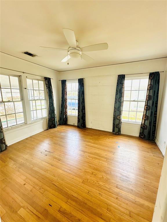 5114 Alcott Street Dallas, TX 75206 - Photo 15 of 24 Front Bedroom