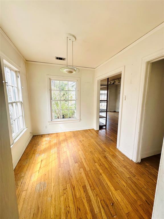 5114 Alcott Street Dallas, TX 75206 - Photo 9 of 24 View from kitchen