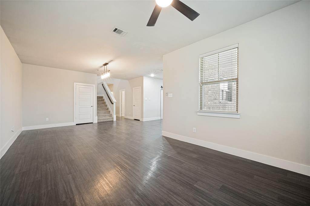 44 Kramer Lane Sanger, TX 76266 - Photo 5 of 27 Gallery Image 5