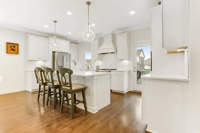 $599,900 | 5498 Abbe Wood Drive, Newburgh, IN 47630