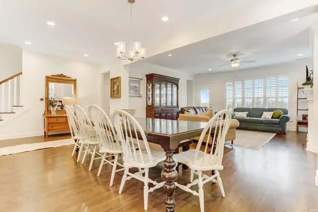 $599,900 | 5498 Abbe Wood Drive, Newburgh, IN 47630