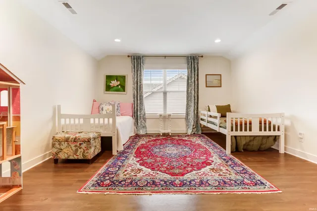 $599,900 | 5498 Abbe Wood Drive, Newburgh, IN 47630