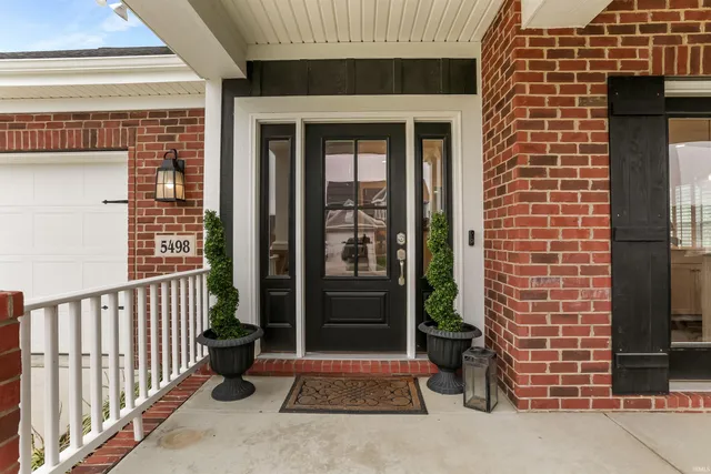 $599,900 | 5498 Abbe Wood Drive, Newburgh, IN 47630