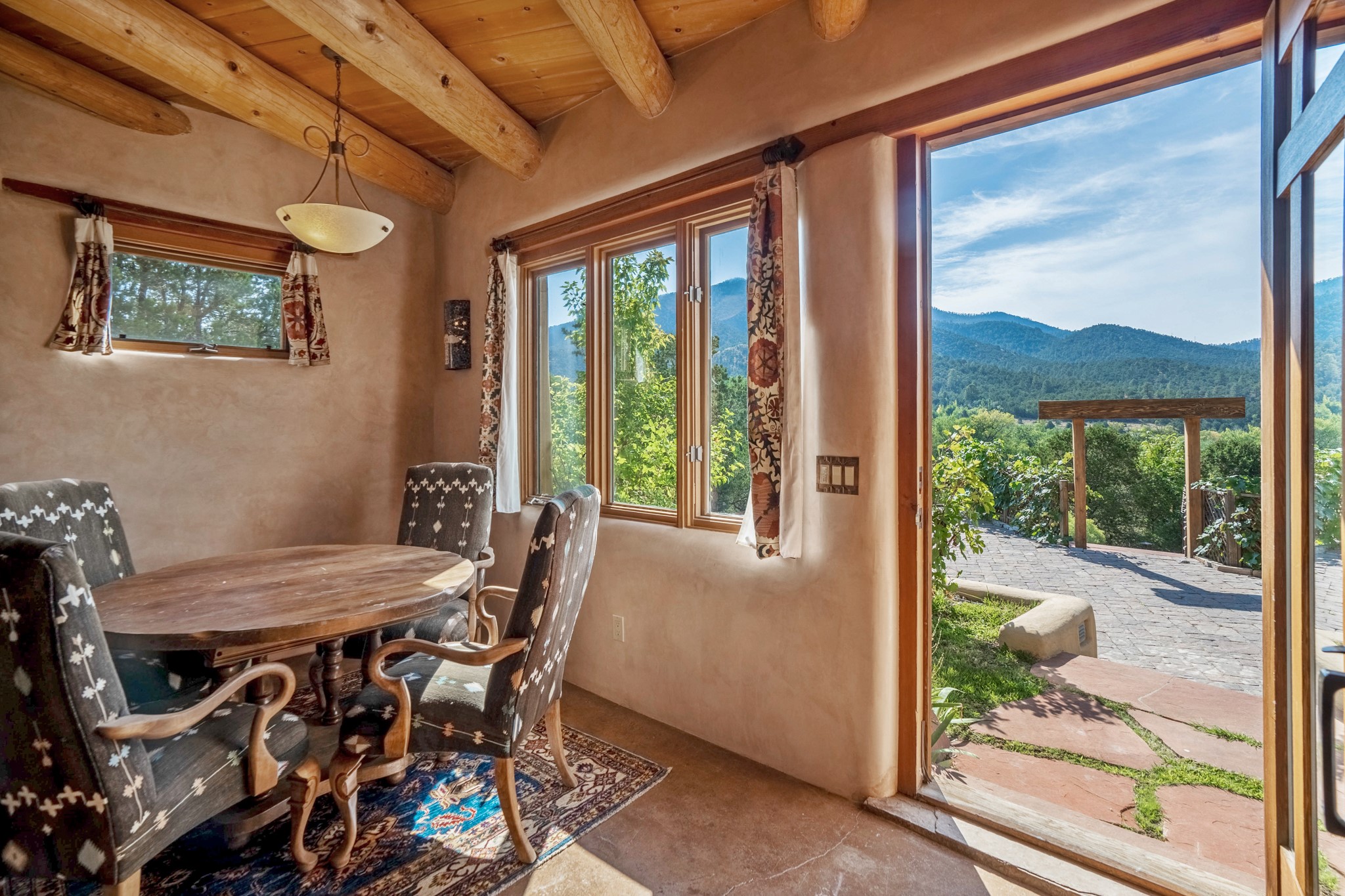 1564 Cerro Gordo Road Santa Fe, NM 87501 - Photo 28 of 53 Upper House Dining