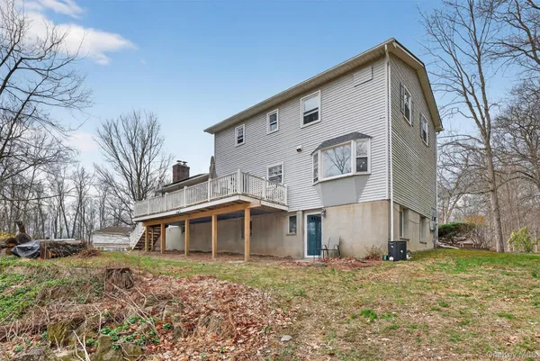 $595,000 | 24 Pellbridge Drive, Hopewell Junction, NY 12533