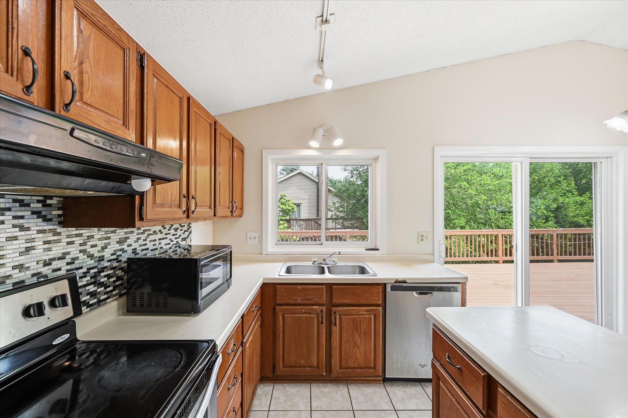 4516 Whitetail Way Eagan, MN 55123 - Photo 24 of 46