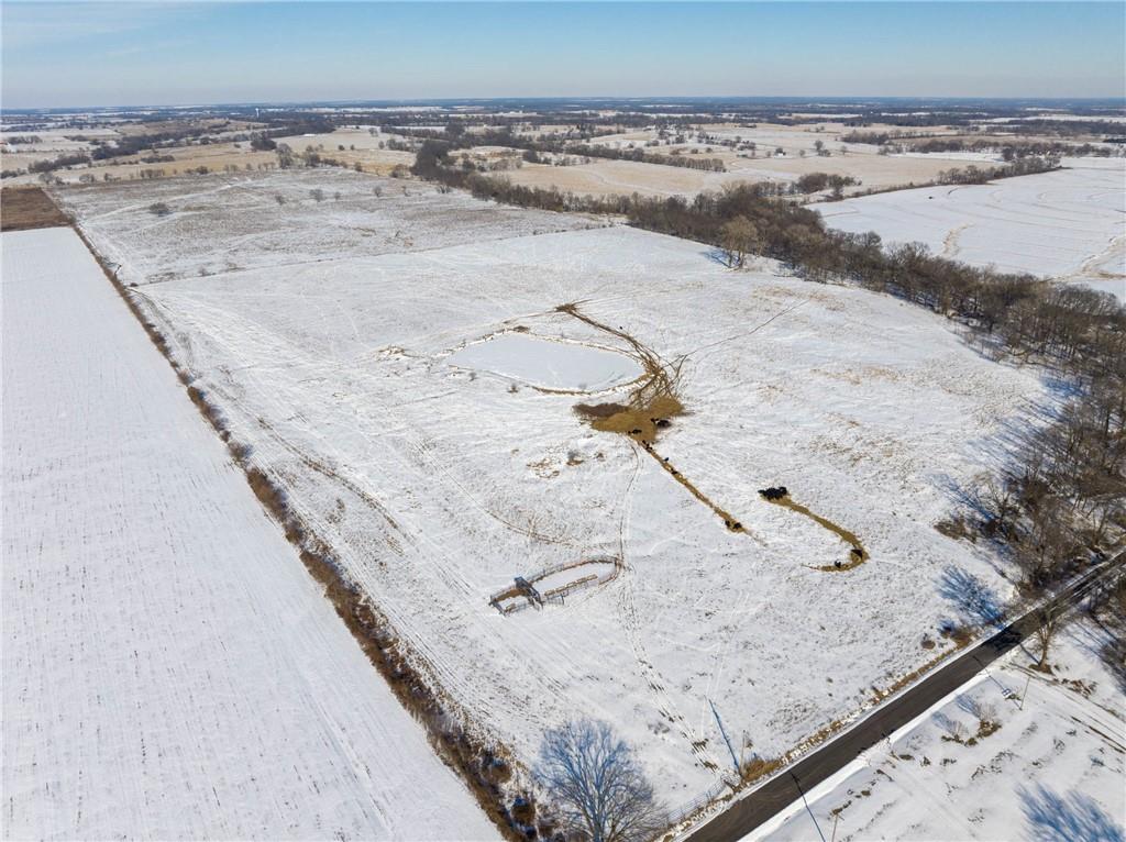 29 Northeast 400 Road Clinton, MO 64735 - Photo 5 of 9
