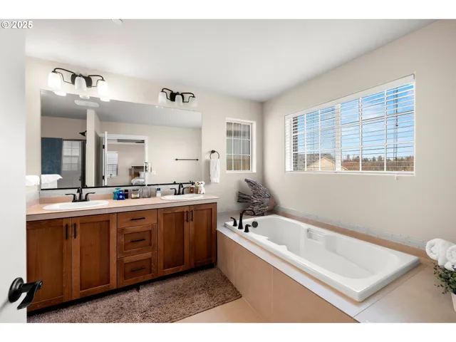 $611,900 | 28723 Southwest Serenity Way, Wilsonville, OR 97070