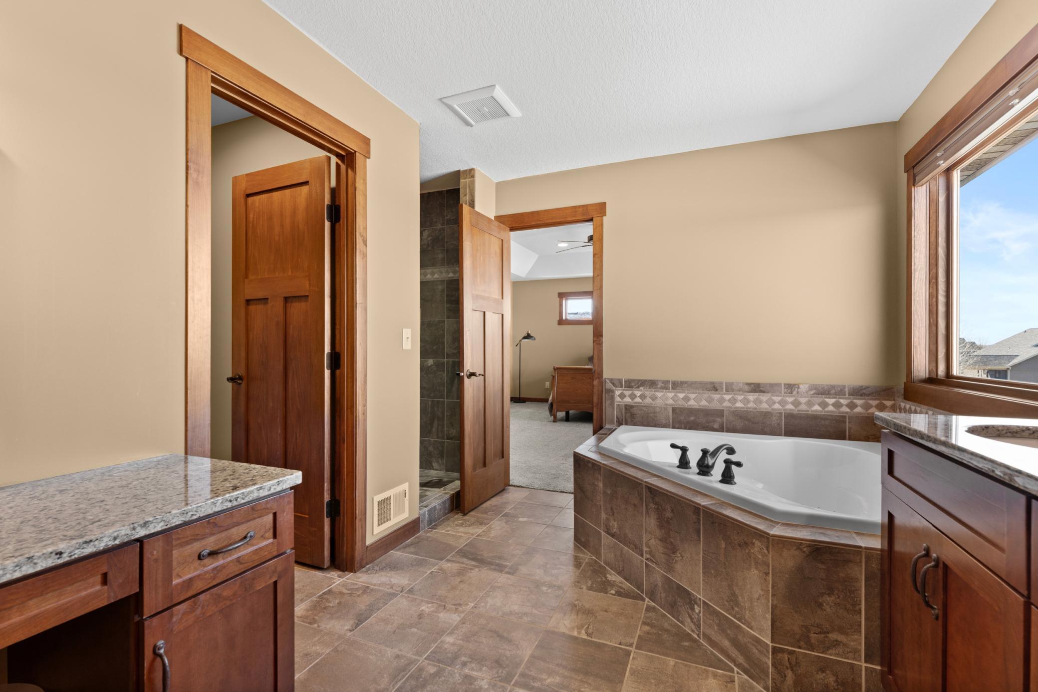 1451 Echo Ridge Street Southwest Rochester, MN 55902 - Photo 16 of 37