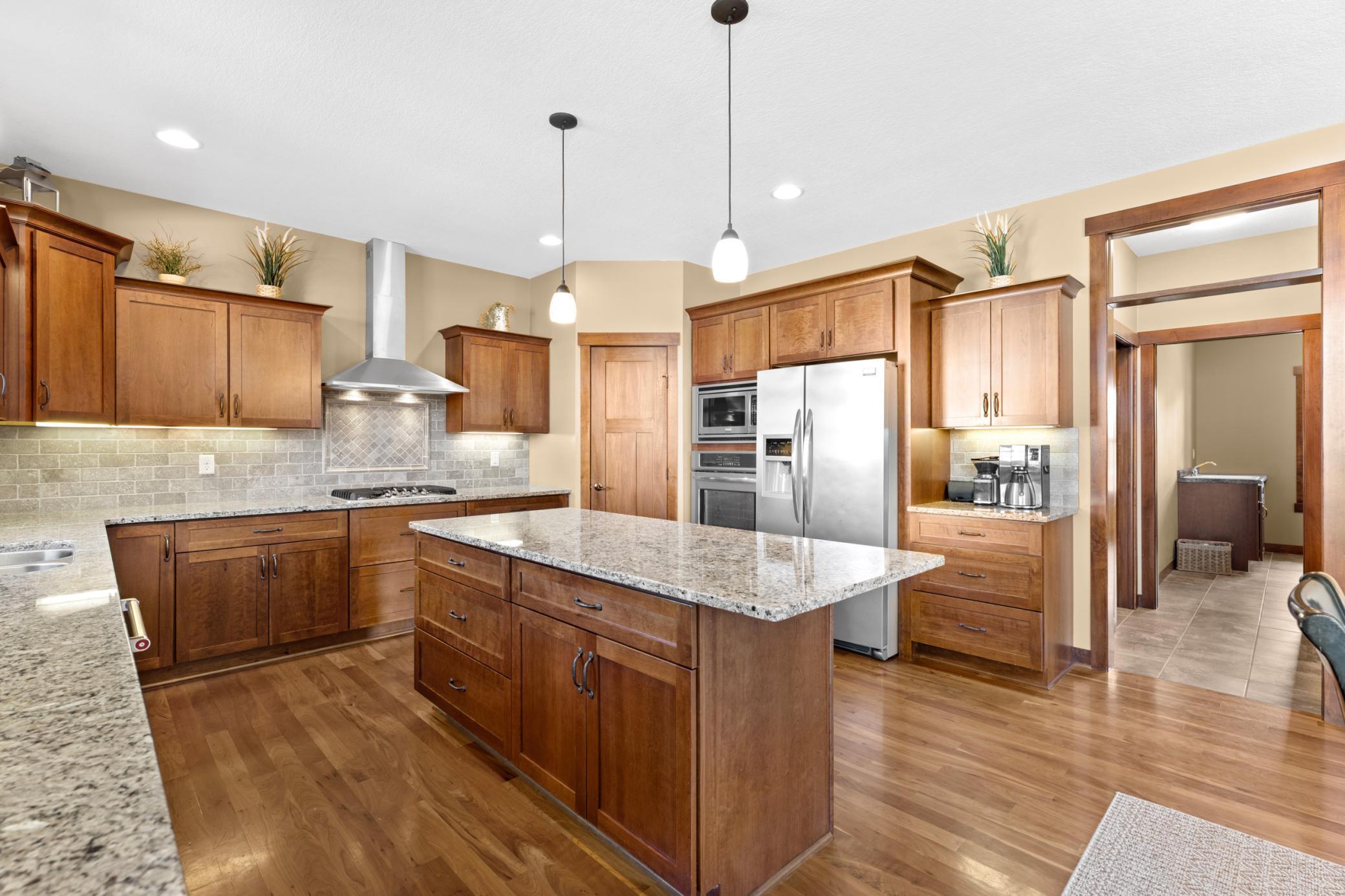 1451 Echo Ridge Street Southwest Rochester, MN 55902 - Photo 10 of 37