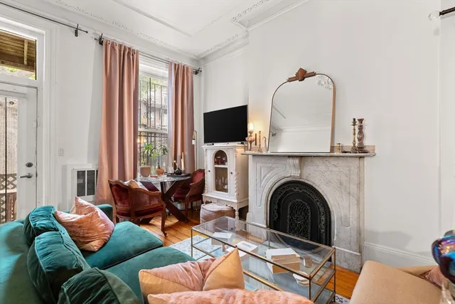 $599,000 | 46 East Springfield Street, Unit 2, Boston, MA 02118