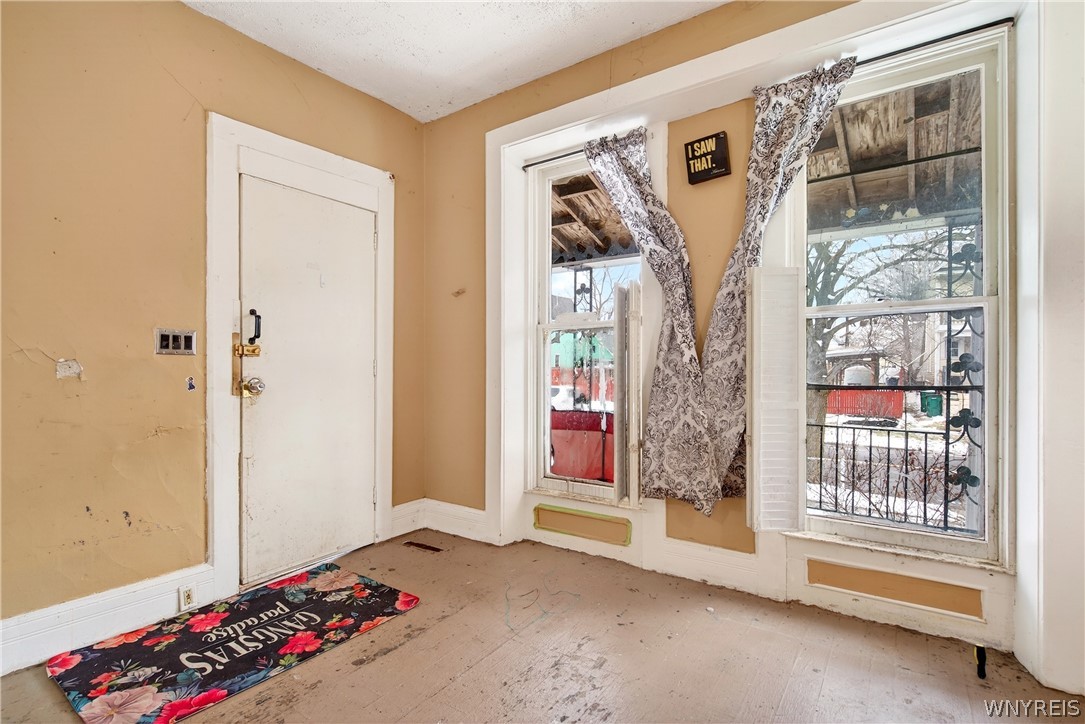 314 14th Street Buffalo, NY 14213 - Photo 21 of 37