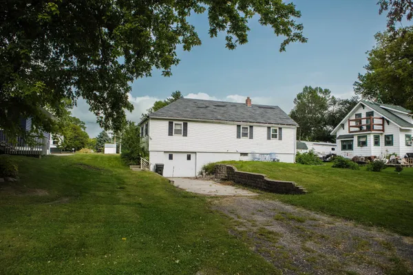 $74,900 | 104 Atlantic Avenue South, Herman, MN 56248