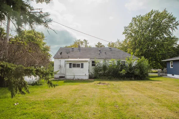 $74,900 | 104 Atlantic Avenue South, Herman, MN 56248