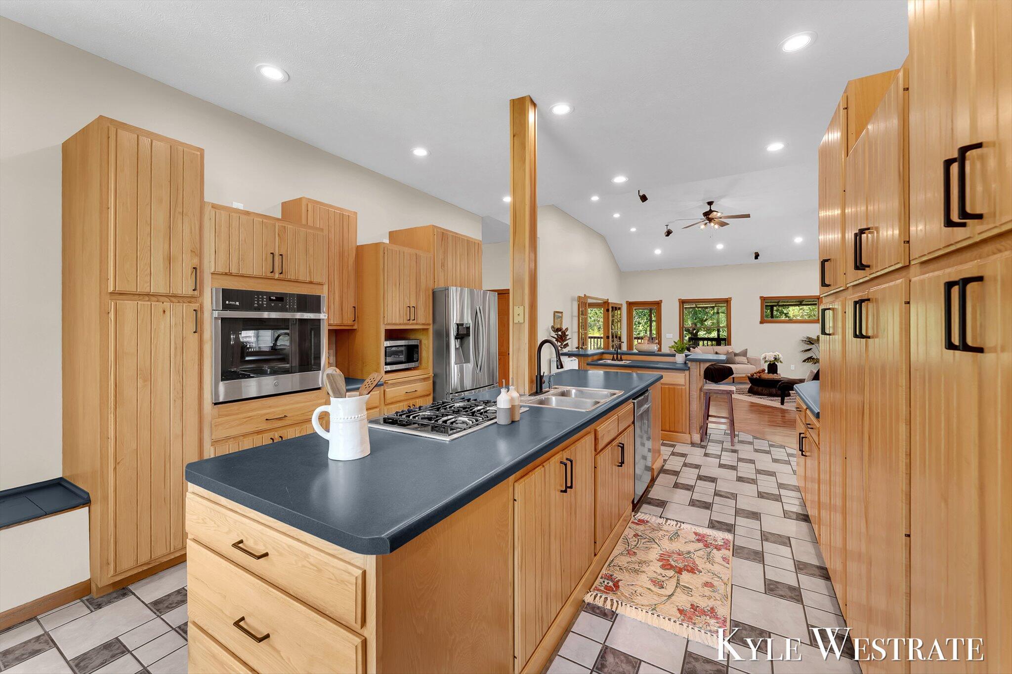 6851 Dumon Road Belding, MI 48809 - Photo 11 of 62 13-AIV00041