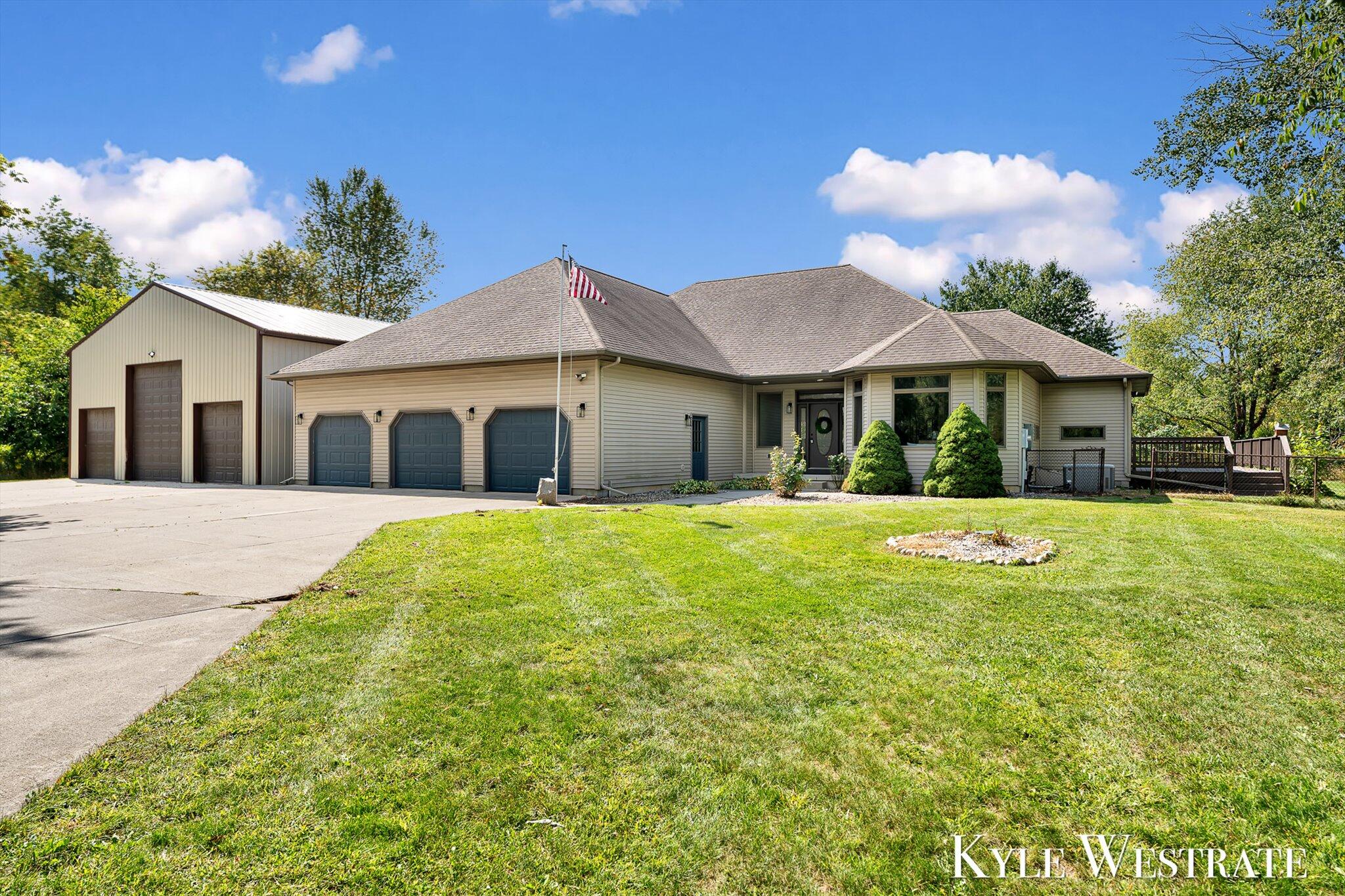 6851 Dumon Road Belding, MI 48809 - Photo 2 of 62 01-AIV00340
