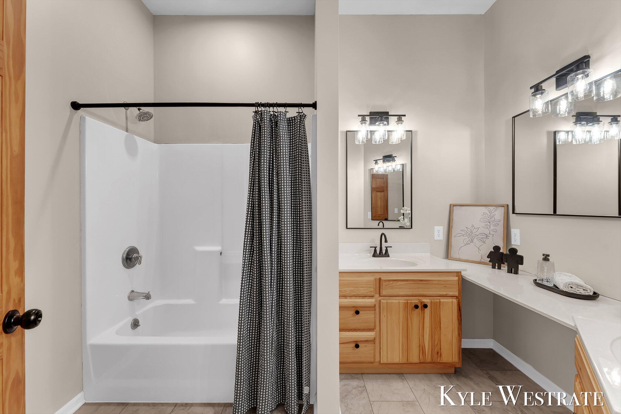 6851 Dumon Road Belding, MI 48809 - Photo 38 of 62 38-AIV00191