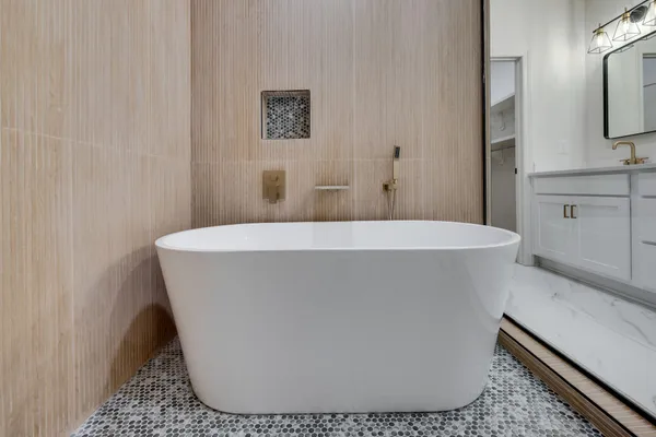 $3,450 | 2401 B Inga Street, Nashville, TN 37206