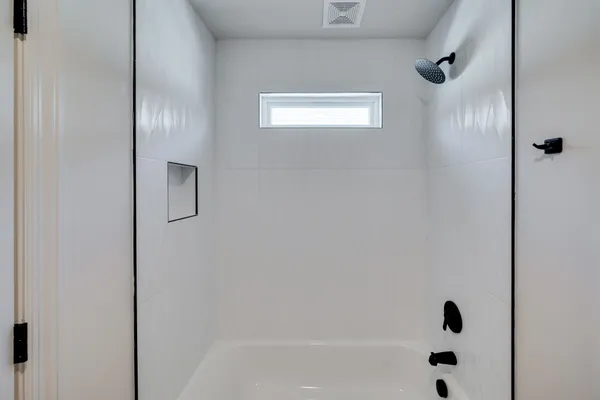 $3,450 | 2401 B Inga Street, Nashville, TN 37206