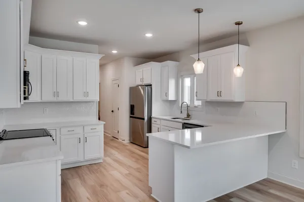 $3,450 | 2401 B Inga Street, Nashville, TN 37206