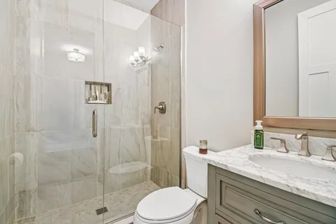 $1,250,000 | 507 North Avenue, Barrington, IL 60010