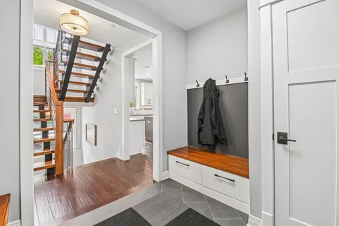 $1,250,000 | 507 North Avenue, Barrington, IL 60010