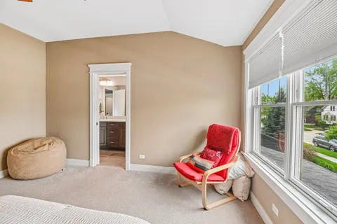 $1,250,000 | 507 North Avenue, Barrington, IL 60010