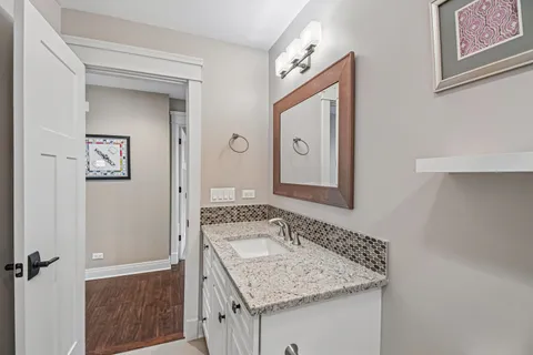 $1,250,000 | 507 North Avenue, Barrington, IL 60010