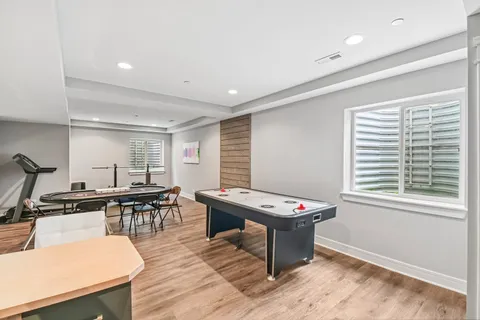 $1,250,000 | 507 North Avenue, Barrington, IL 60010