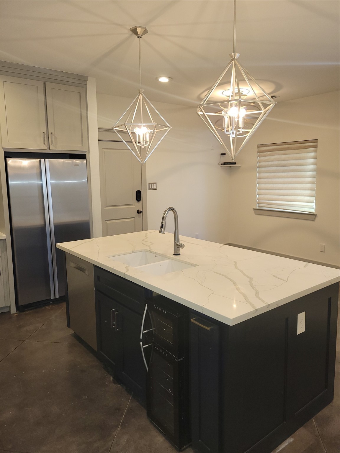 4914 Rose Street Houston, TX 77007 - Photo 3 of 36