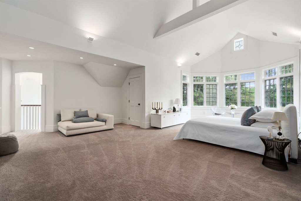 41 Stony Brook Road Weston, MA 02493 - Photo 18 of 40 Gallery Image 18