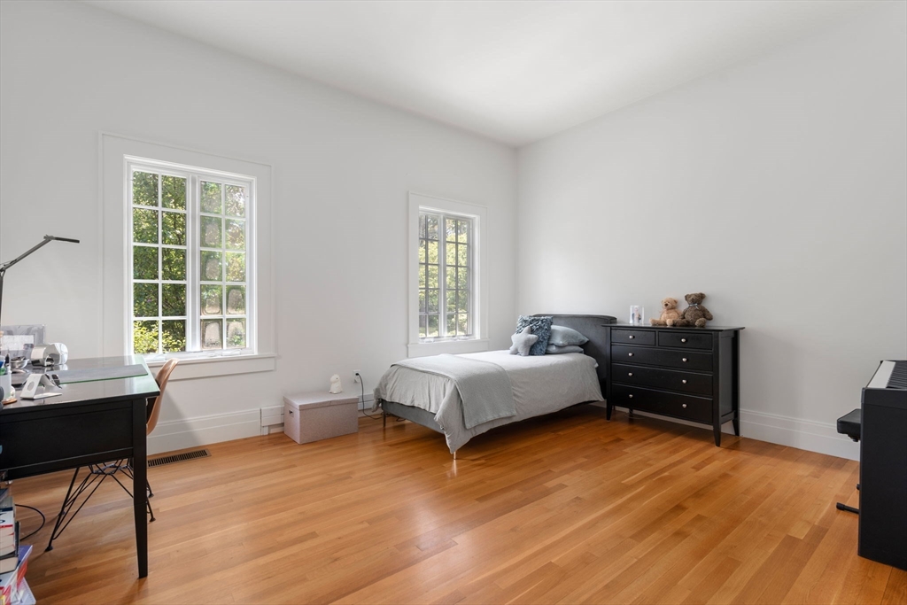 41 Stony Brook Road Weston, MA 02493 - Photo 27 of 40 Gallery Image 27