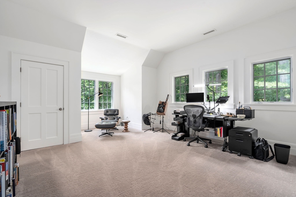 41 Stony Brook Road Weston, MA 02493 - Photo 32 of 40 Gallery Image 32