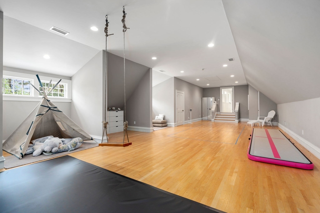 41 Stony Brook Road Weston, MA 02493 - Photo 34 of 40 Gallery Image 34